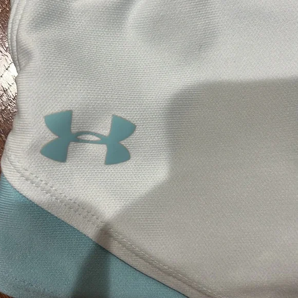Under Armour Women’s Play Up Shorts - Picture 4 of 7